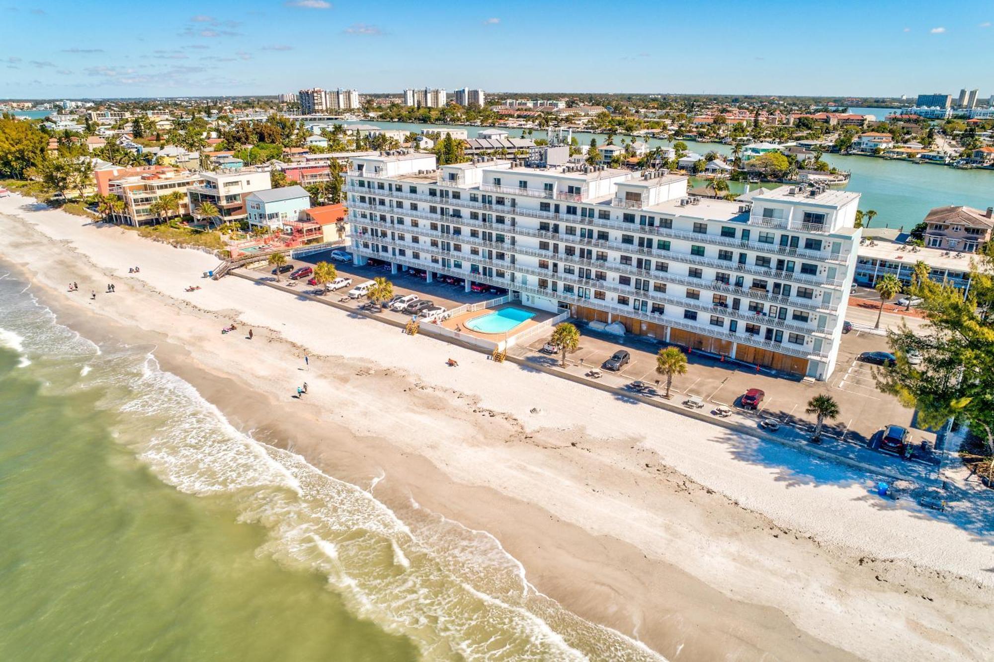 Sunset Chateau 506 - Premier St. Pete Beach Exterior photo