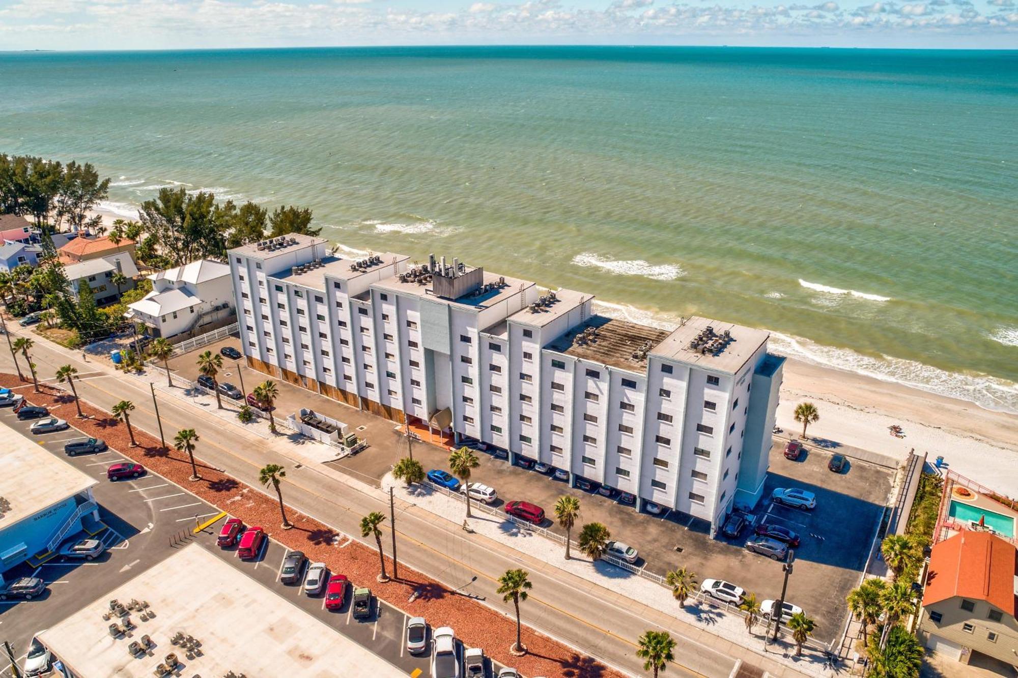 Sunset Chateau 506 - Premier St. Pete Beach Exterior photo
