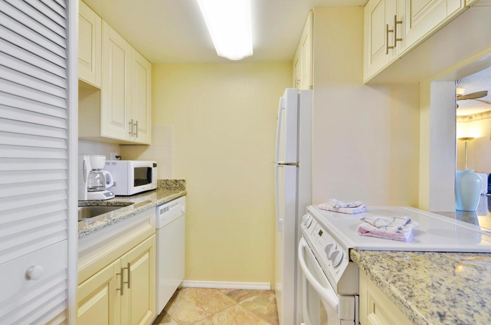 Sunset Chateau 506 - Premier St. Pete Beach Exterior photo